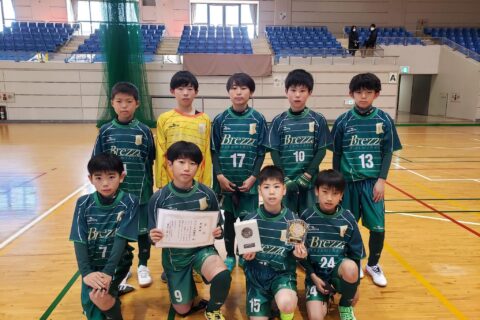 【準優勝！おめでとう！！！】2022.02.12　５年生　第１４回ギオンアリーナ杯フットサル大会　（勝）２－１FC.ZEUS、（勝）５－１作の口ＳＳＳ、（勝）５－０大沼ＳＳＳ、（勝）２－１バディＳＣ中和田、（負）０－５南ＪＦＣＢ